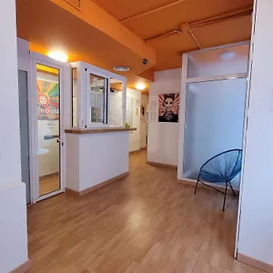  Albergue Arc House Gracia